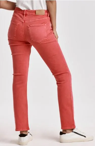 BLAIRE HIGH RISE SLIM STRAIGHT JEANS VIVA MAGENTA