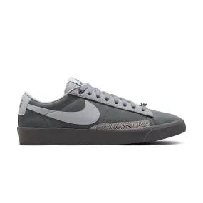   FPAR SB Zoom Blazer Low 'Cool Grey'