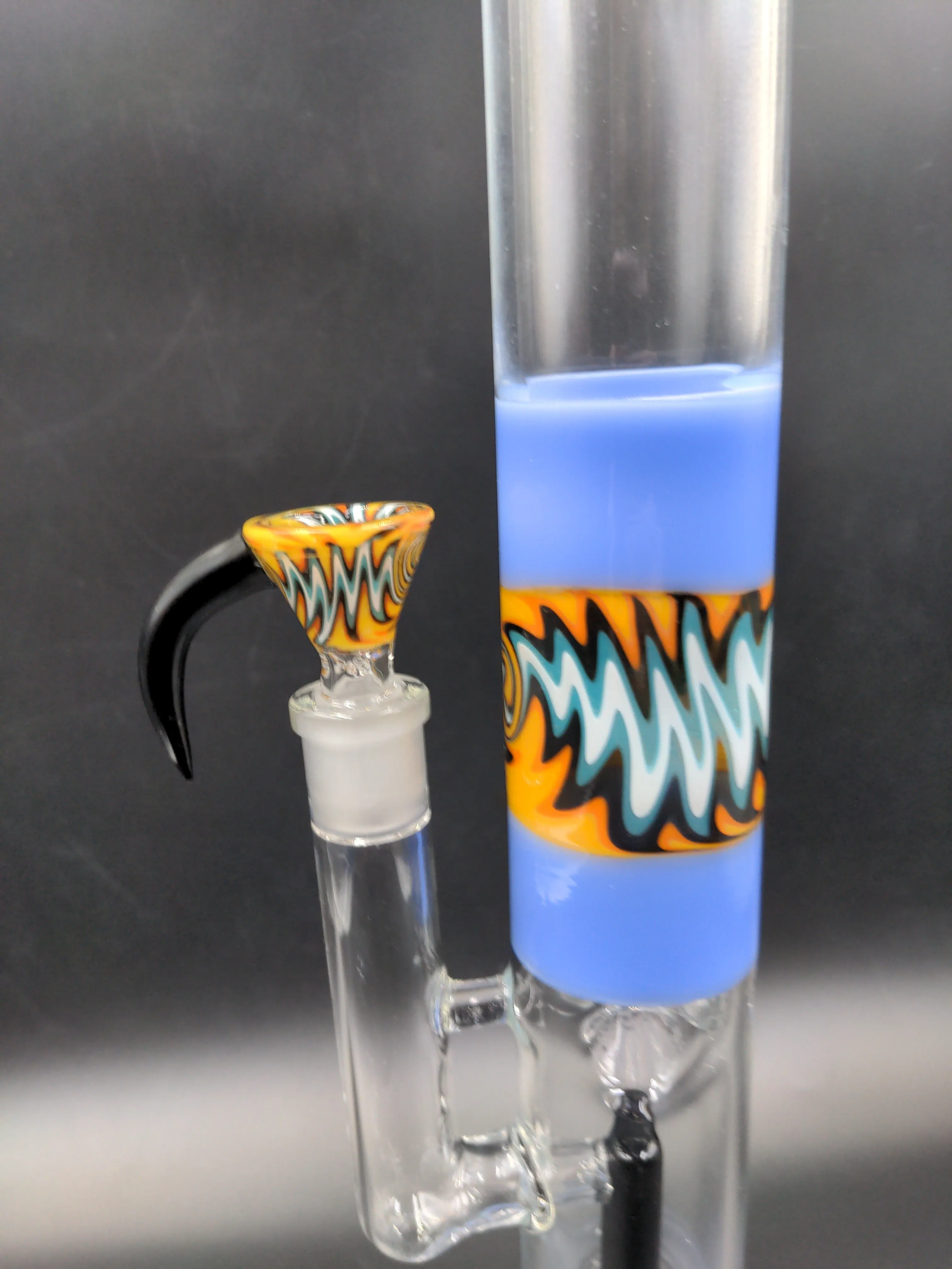 Glitch Tube Water Pipe w/ Horn Bowl | 15.5