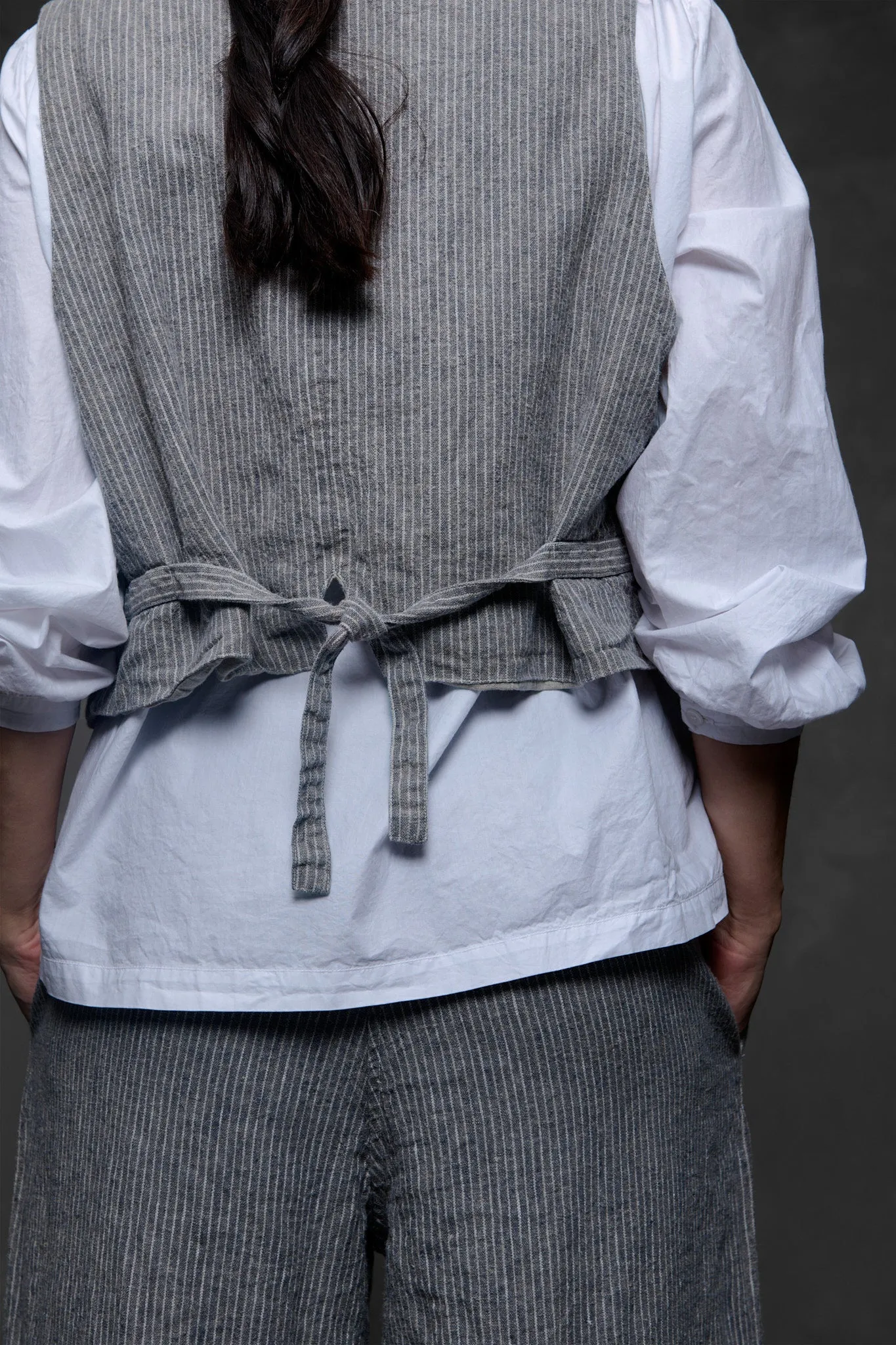 Oscar Vest in Metta Gray Stripe Linen