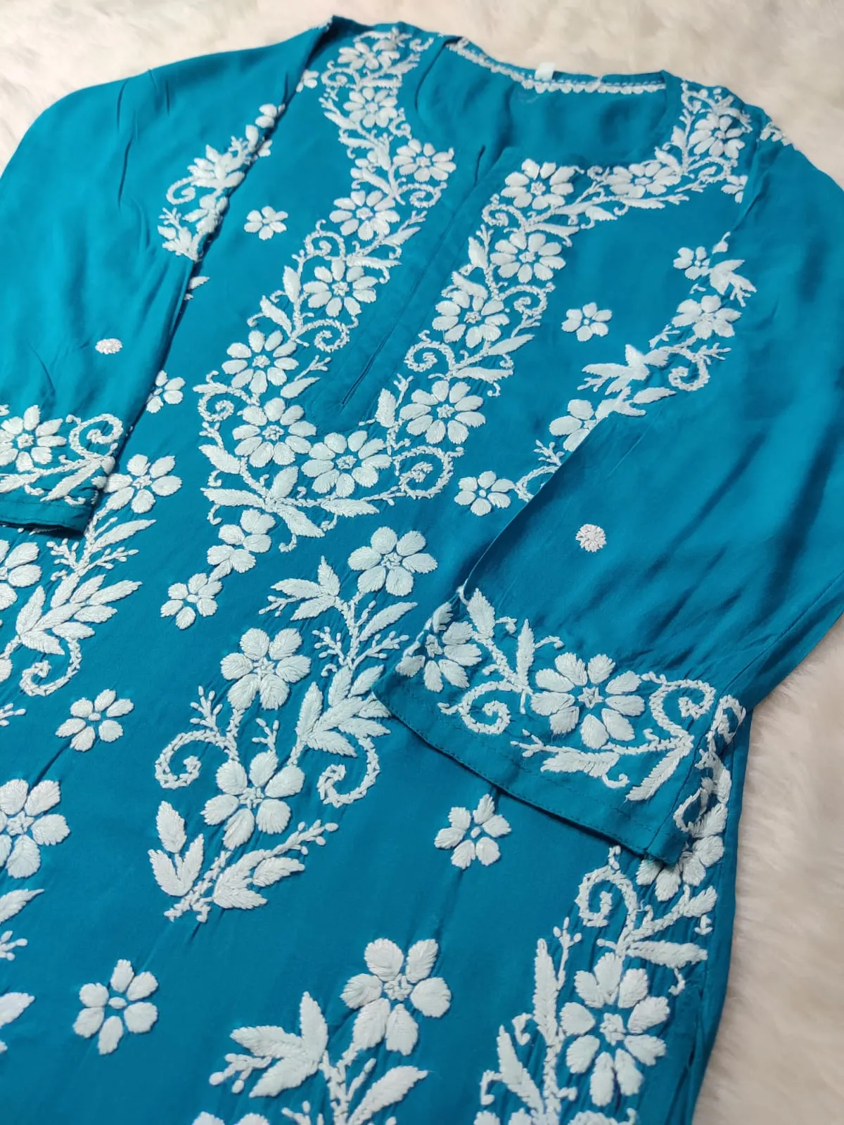 Noorie Premium Straight Chikankari Kurti