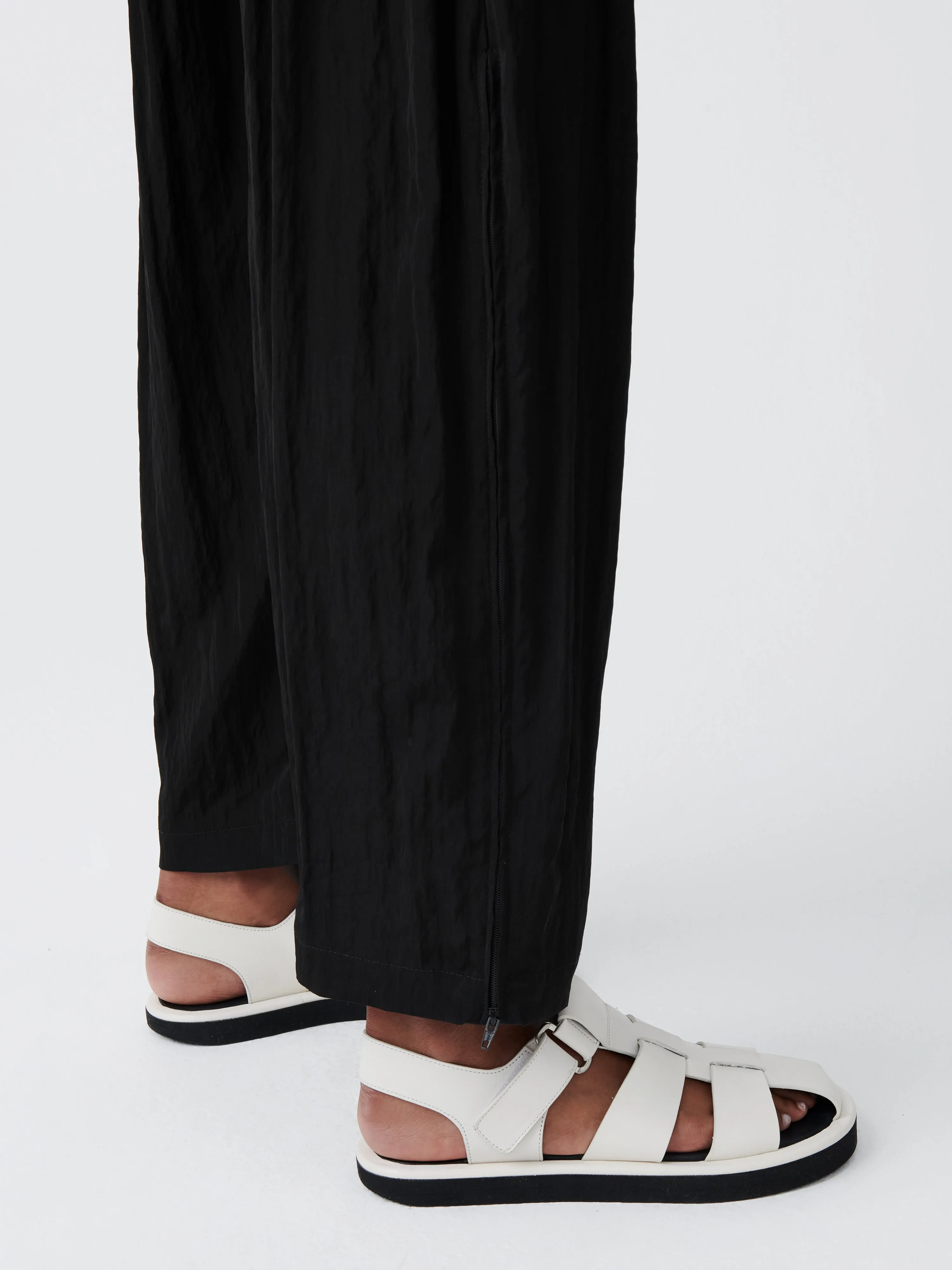 Toba Fluid Pant in Black